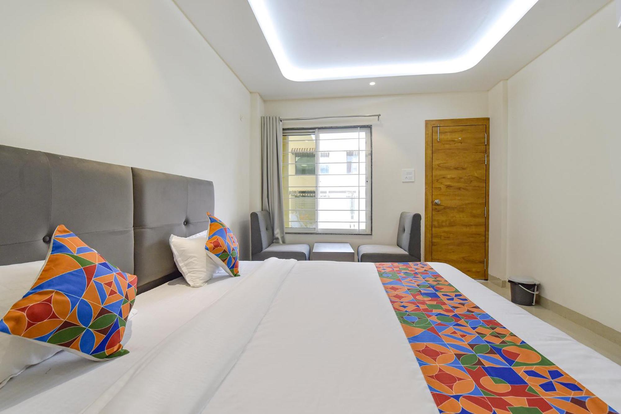 Fabhotel Synergy Stays Indore Exterior photo