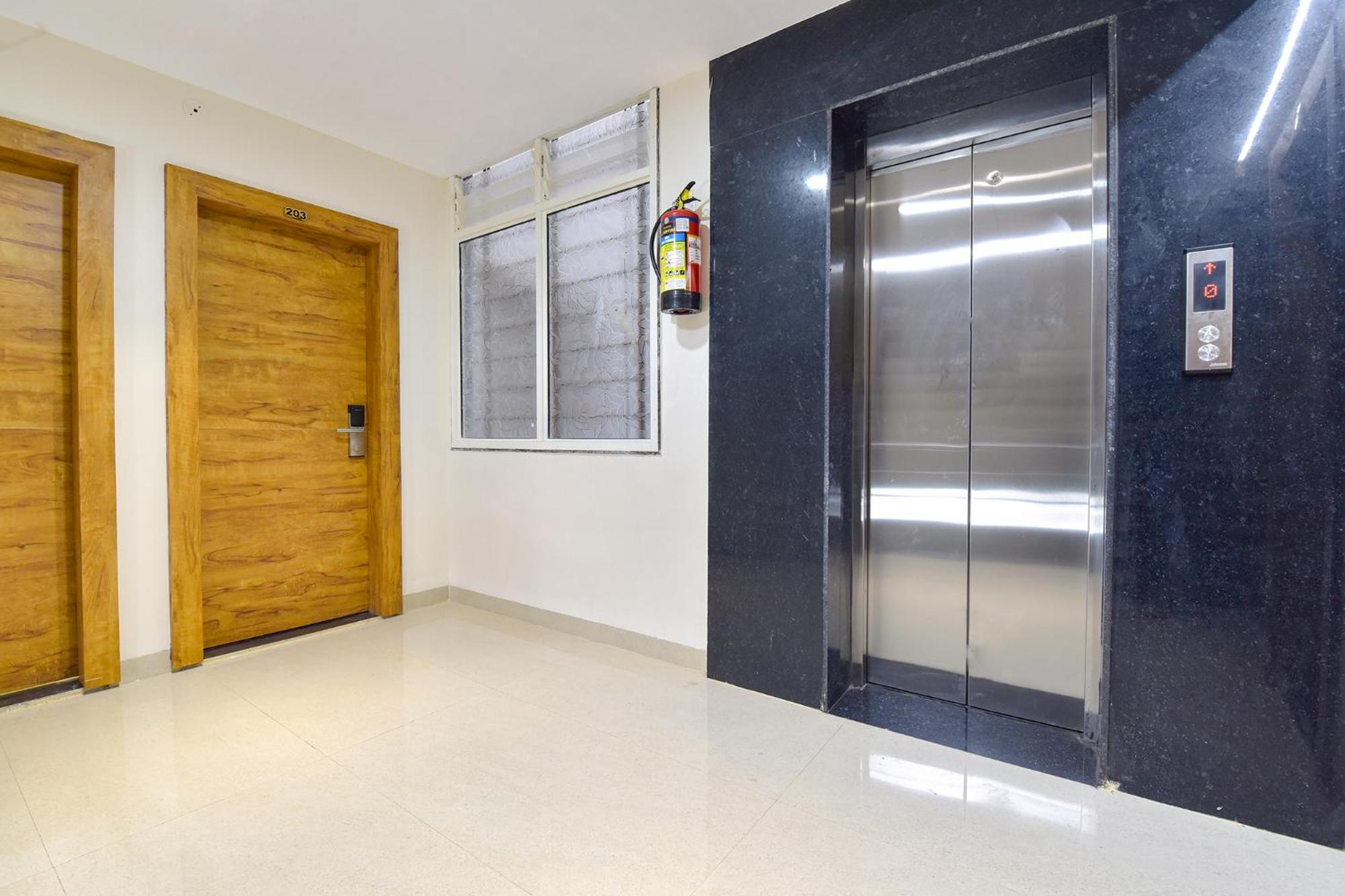 Fabhotel Synergy Stays Indore Exterior photo
